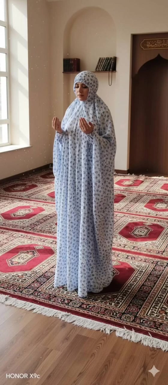 توفر من جديد حجاب الصلاة النسائي والبناتي بجميع الاحجام. العنوان /موصل الزنجيلي مجاور صيدلية الشاكرين *********** واتس اب
