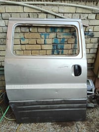 باب الصدر وباب السلايت مال ستاركس للبيع كامل هو وجامته وبطانته وكهربائ...