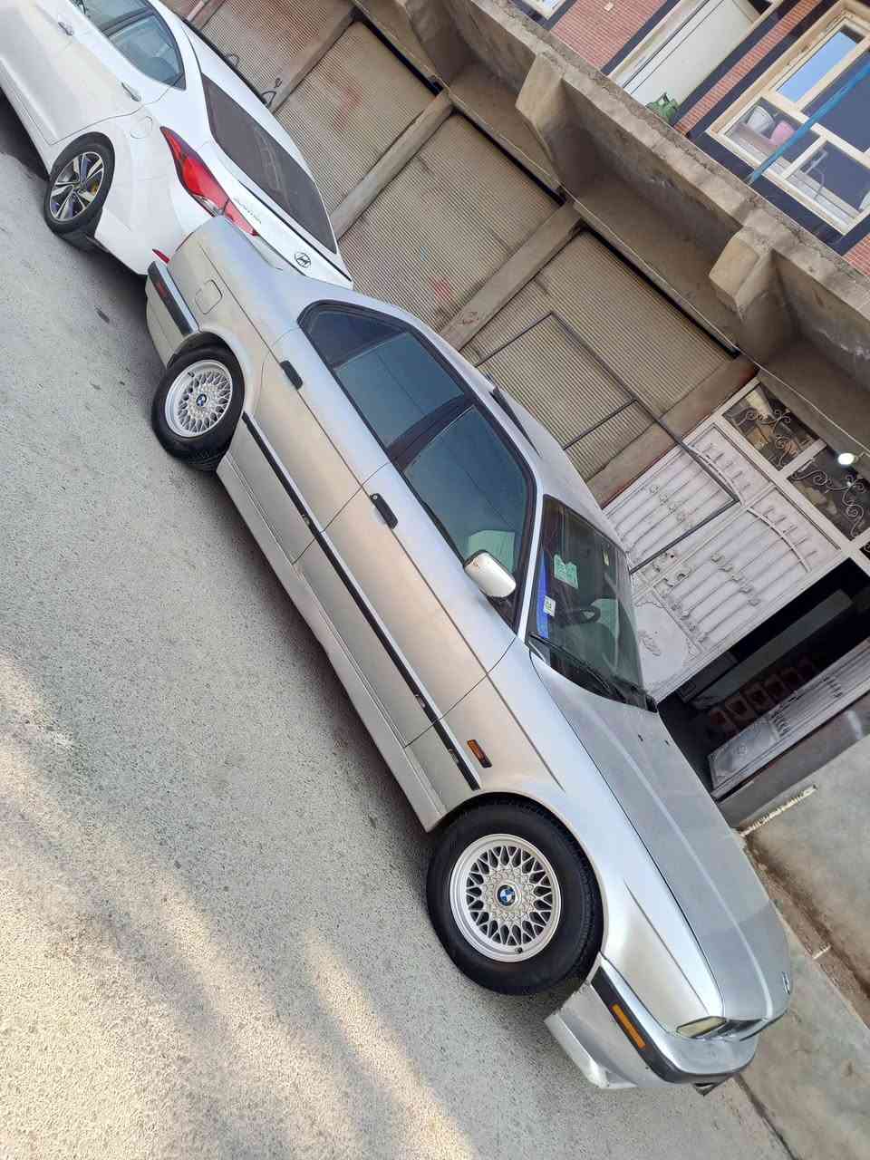 پێشەکی بەناوی خوای گەورە خودا بکاتەقسمەتی هەموو لایەک بۆفرۆشتن 95بەس ناو جلد نیە مەنەفێست گێڕوو مەکینەو موسوو بڕاوە بەشەرت پێش کەپس یەک جەمپی خەفیفی پشتی هەیە تەزرەی هەیە هەموو گیانی بەشەرت ئەوەی مشتەریە چات بکا یان تەلەفون بکا لە سۆرانم ***********
