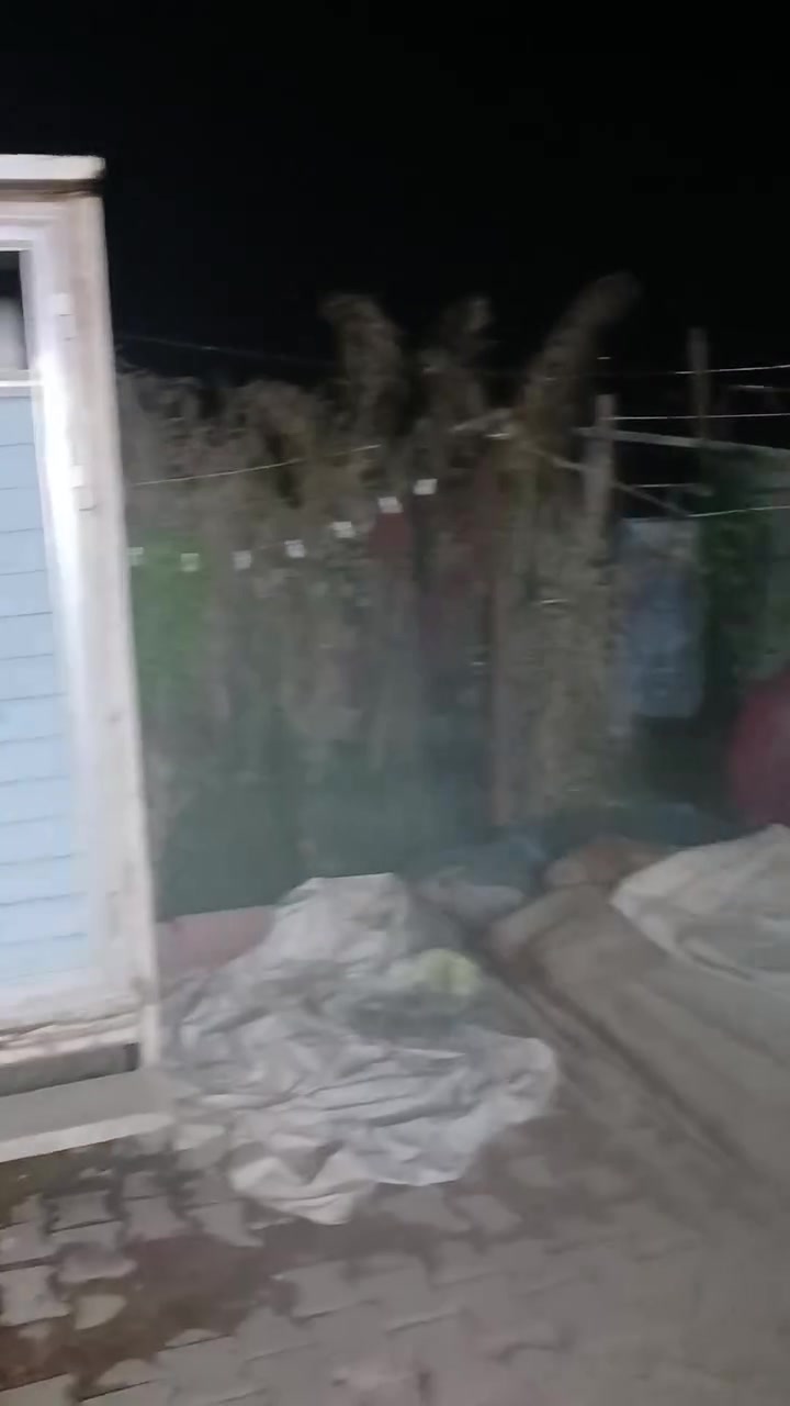 بيت للبيع الحميديه قرب الساده الطوال بالفرع مال العماره الجديده سند ٢٥
*********** واذا اكو امراوس نص قطعه نضيفه
