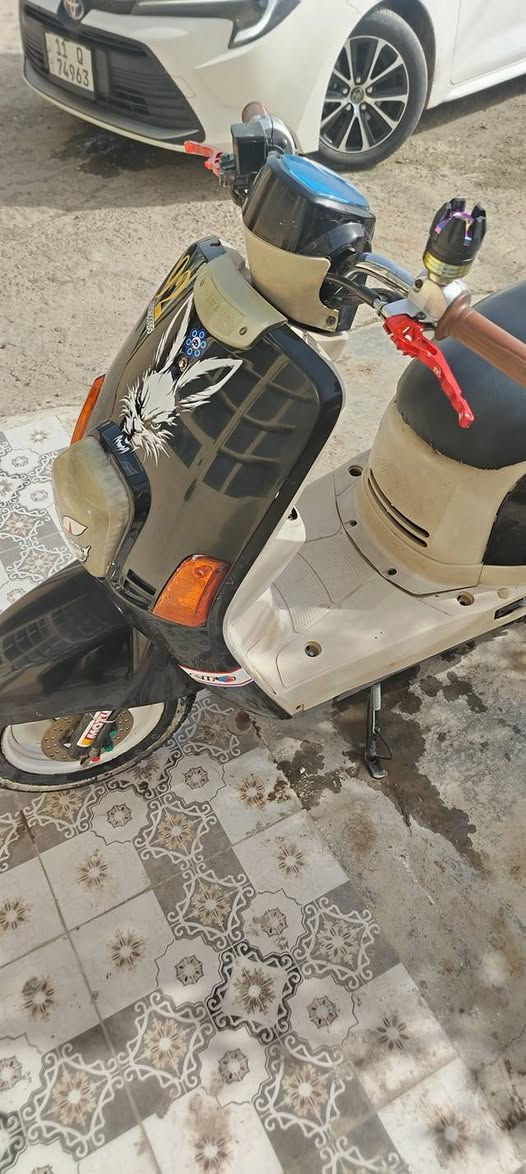 دراجه للبيع ماكس بوليس دراجه كامله نكره سلف المحرك ما مفتوح كلشي بيها علا الشركة السعر 565بيها مجال بكان ديالئ بعقوبه *********** واتساب بعقوبة, ديالى
