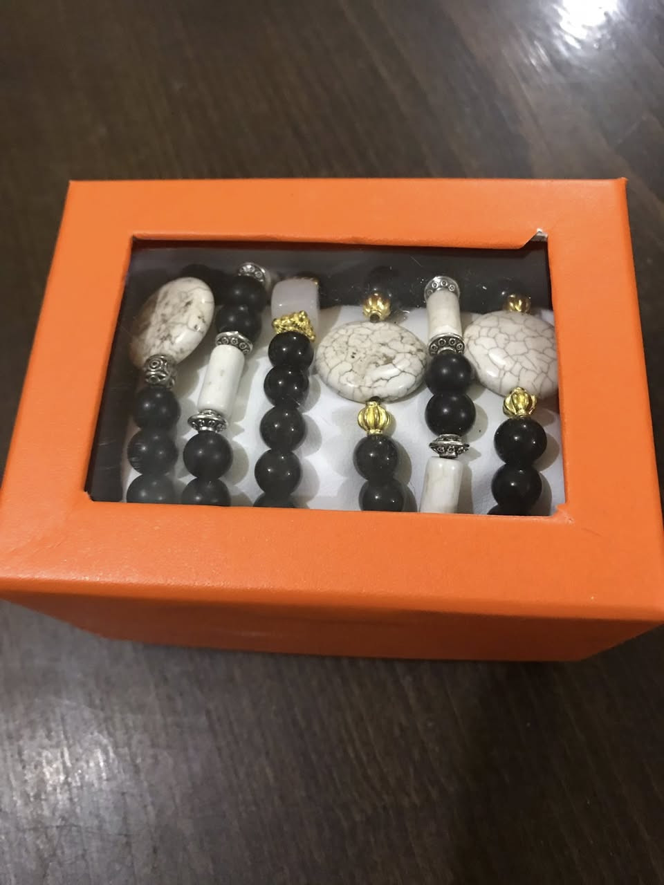 اساور احجار وليلو راسلوني وشوفو الي يعجبكم
المكان بغداد 
عندي توصيل 🚚


**إذا كنت صاحب هذا الإعلان وتريد حذفه لأي سبب، رجاءا أرسل رسالة إلى الدعم الفني**