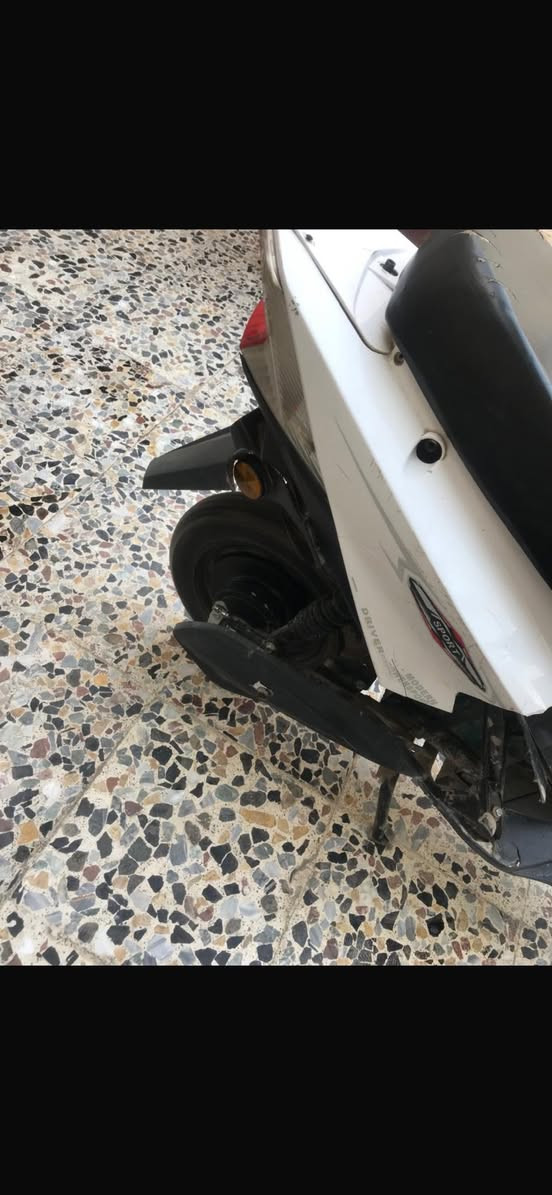 سلام عليكم عندي دراجه سكنس   لفين2032. سعره400. وبيه مجال.
رقم***********
