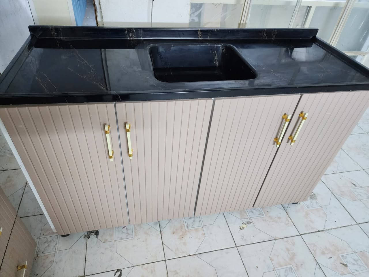 مطابخ الامير  تفصال تزكام  
قياس مترين و 60 ارضي وملحق
وسنك متر ونص. كامل مرمر
عنوان اربيل نقل حد بغداد علينا 
يتوفر نقل باقي محافضات 
للستفسار ع خاص او تساب ***********
