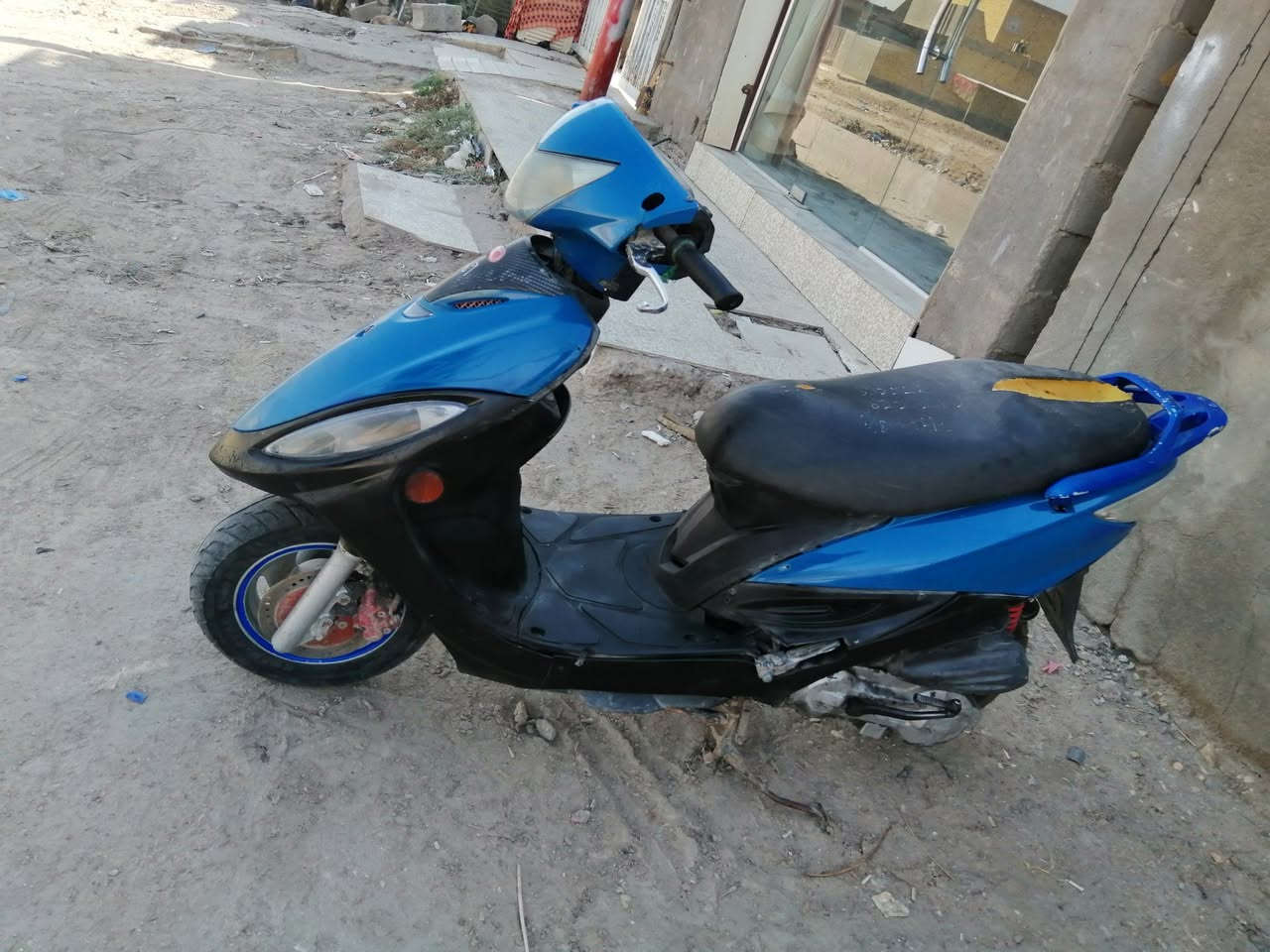 جي فور شغاله سلف هندر كهربياات كامله مكينه ناعمه لايت عالي ناصي بك لايت اشاير كيجات كله شغال ب٣٠٠ وبيه مجال مكان فضليه ***********
