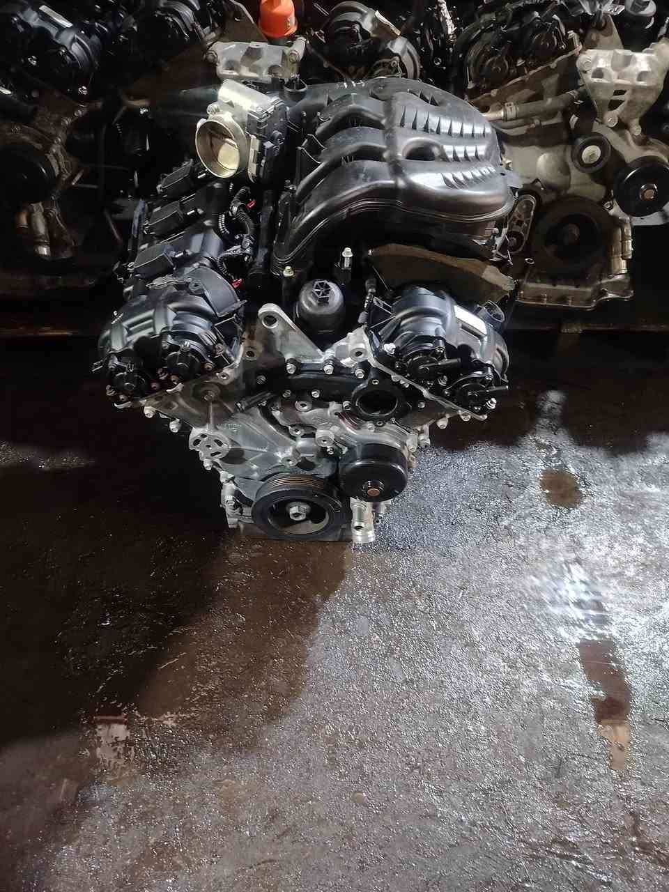 يتوافر مكاين اوكيرات بزون جميع الموديلات مع صيانه اوخدمه توصيل ساحه الطيران ***********
