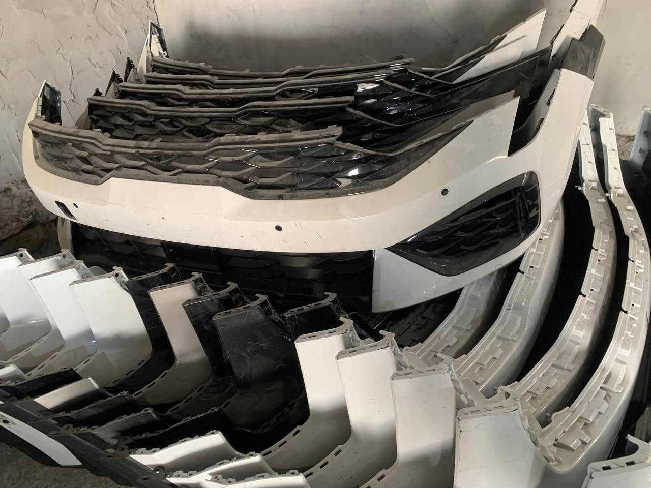 سبورتج 25 
سورنتوا 25 
كي فايف 25 
كرنفال 25
 سبورتج 25 
لايت كرنفال 25
لايت أزيرا 25  التواصل***********
