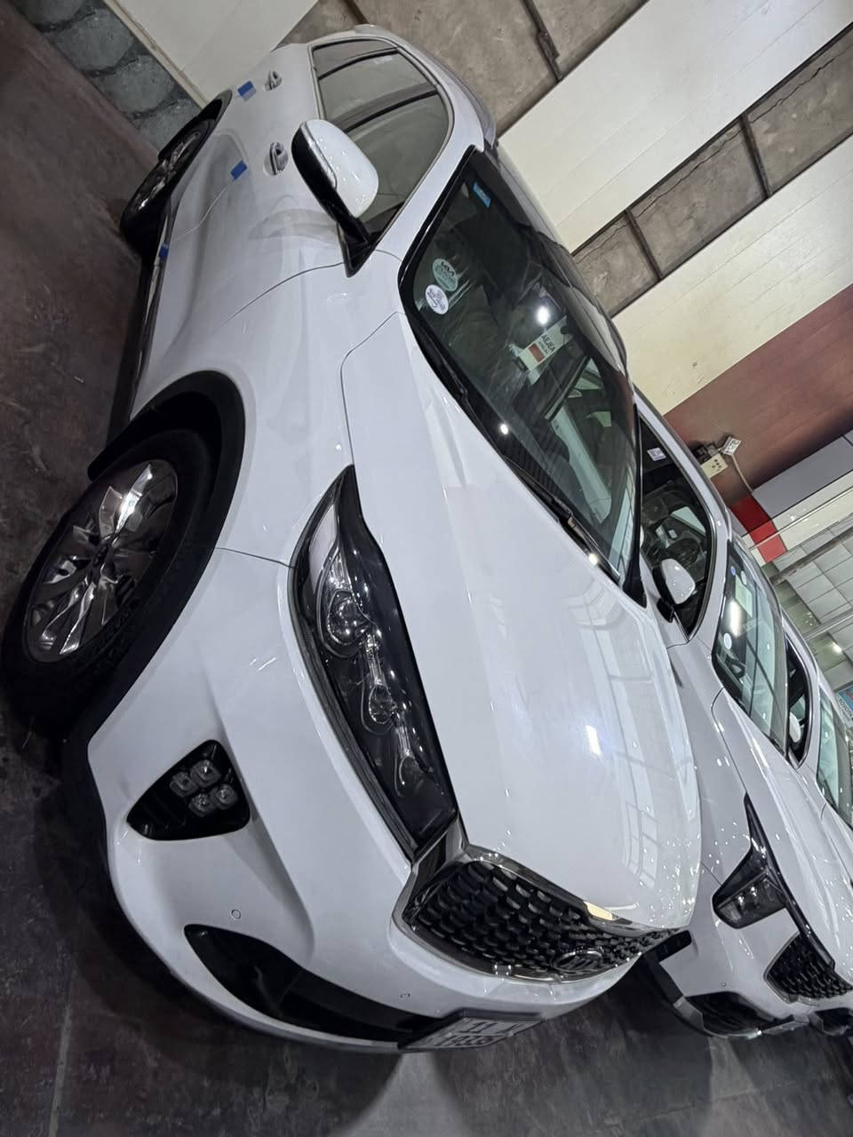 يا الله
السلام عليكم 

كيا سورنتو 2018 خليجي فول واحد ع واحد 

السيارة جاهزه ومابيه اي نواقص كير مكينه صدر كفالة 

ملاحظة (السيارة بيه 4 قطع صبغ جاملغ وبنيد وربع جاملغ خلفي ونص الباب الامامي)

المواصفات 

6 سلندر 

بنورما 

كشنات كهرباء

جلد 

وبعد بيه هواي مواصفات •

السعر 187$ وبيه مجال بسيط 

مكان السيارة السيدية 

للاستفسار ***********￼
