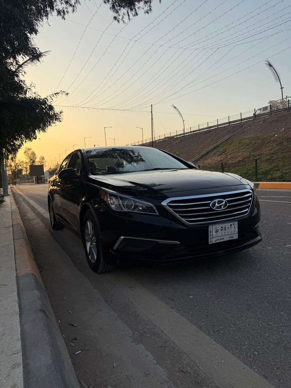 🚘 Hyundai Sonata 2017 🔥
عملية • اقتصادية بالبنزين • قيادة مريحة

📄 وارد أمريكي 🇺🇸
📊 الممشى: 95 ألف ميل

━━━━━━━━━━━━━━━

💎 المواصفات والتجهيزات:

✔️ شاشة وسطية 📺
✔️ كاميرا خلفية 📷
✔️ تحكمات ستيرن 🎛️
✔️ مثبت سرعة 🚗
✔️ تكييف ثلج ❄️
✔️ جنوط أصلية 🛞

━━━━━━━━━━━━━━━

🛠 الحالة:

• المحرك + الكير بشرط الفحص والكفالة ✅
• استعمال مرتب
• الفحص مرحب به بالكامل بكل شفافية

━━━━━━━━━━━━━━━

✨ سيارة عملية واقتصادية جداً
✨ مناسبة للاستخدام اليومي والسفر
✨ جاهزة للاستخدام بدون أي صرف

📍 الموقع: ديالى – بعقوبة
📞 *********** (اتصال / واتساب)

🚨 السعر مناسب والبيع للجادين

#سوناتا
#Hyundai
#Sonata
#سيارات_للبيع
#سيارات_ديالى
بعقوبة
سيارات_العراق
NumanAuto بعقوبة, ديالى
