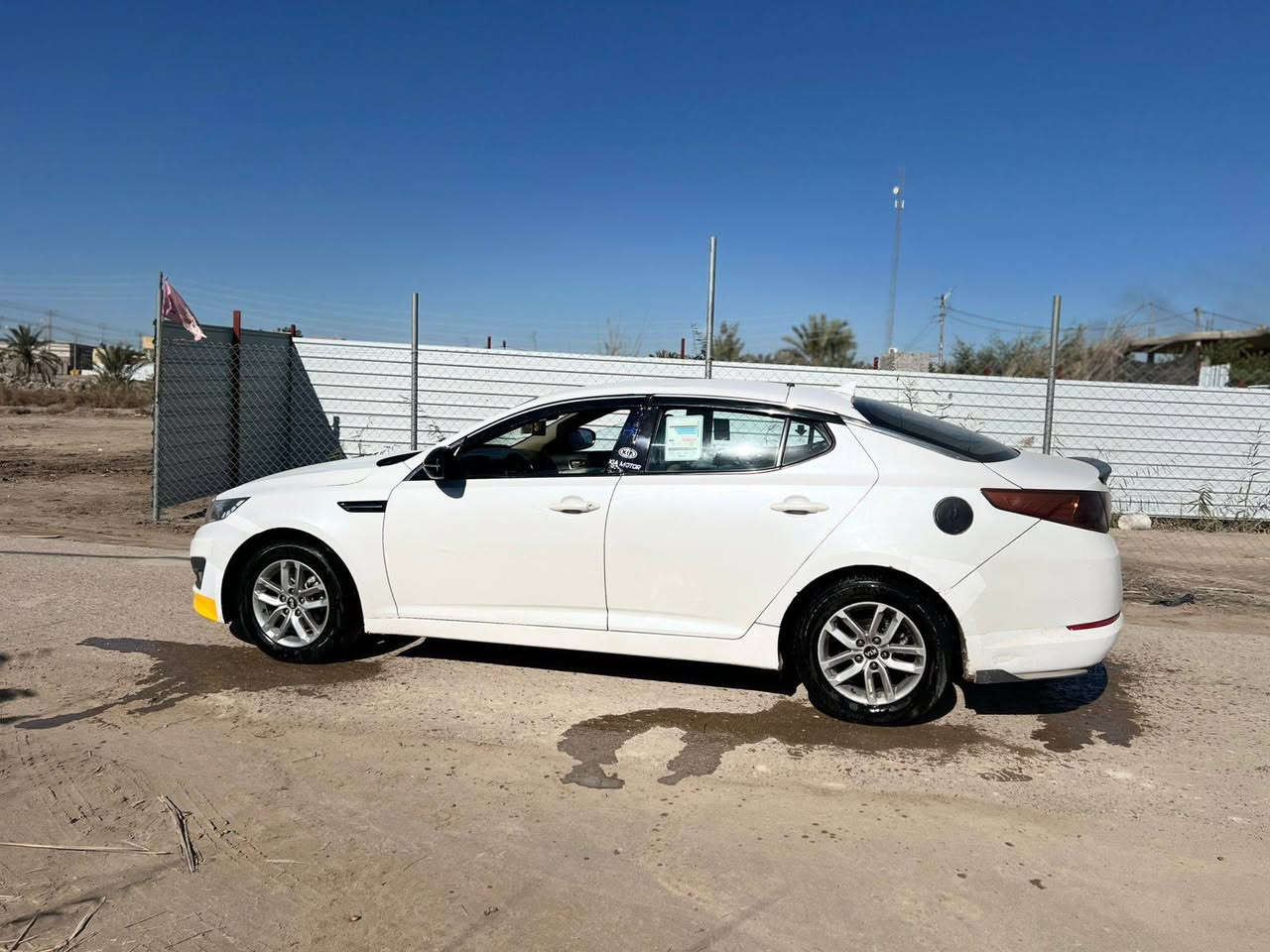 اوبتيما موديل 2011وارد خليجي مكفوله كفاله من الضربه والتبديل  مكينه وكير كفاله حداده جديده تبريد ثلج كهربائات كلها شغاله دواخله جديده السياره جاهزه من كلشي السعر 105 بيها مجال قليل ***********.***********
