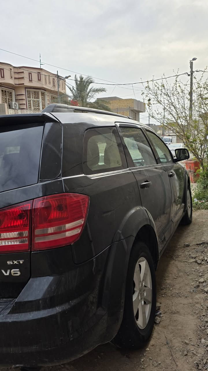 دوج جورني موديل ٢٠١٠ 
مكانها ديوانية سعرها ٧٥ وبيها مجال للاستفسار ***********
