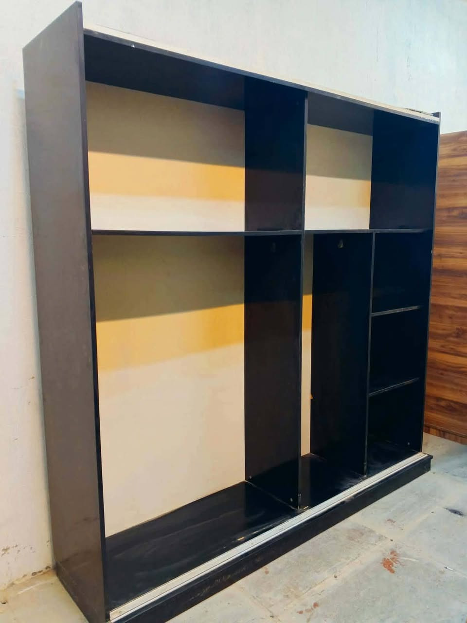 غرفة نوم 🇹🇷
 نضافة 90 ٪💯فول نضافه
عدد القطع / 6
نضام / سلايت💢
سعرها 375/400 قفل💸
شد ونقل داخل بغداد مجاني🚛
يوجود توصيل محافضات 🚛 سكرين للغرفه والحجز خاص @إشارة 🤷‍♀️


**إذا كنت صاحب هذا الإعلان وتريد حذفه لأي سبب، رجاءا أرسل رسالة إلى الدعم الفني**