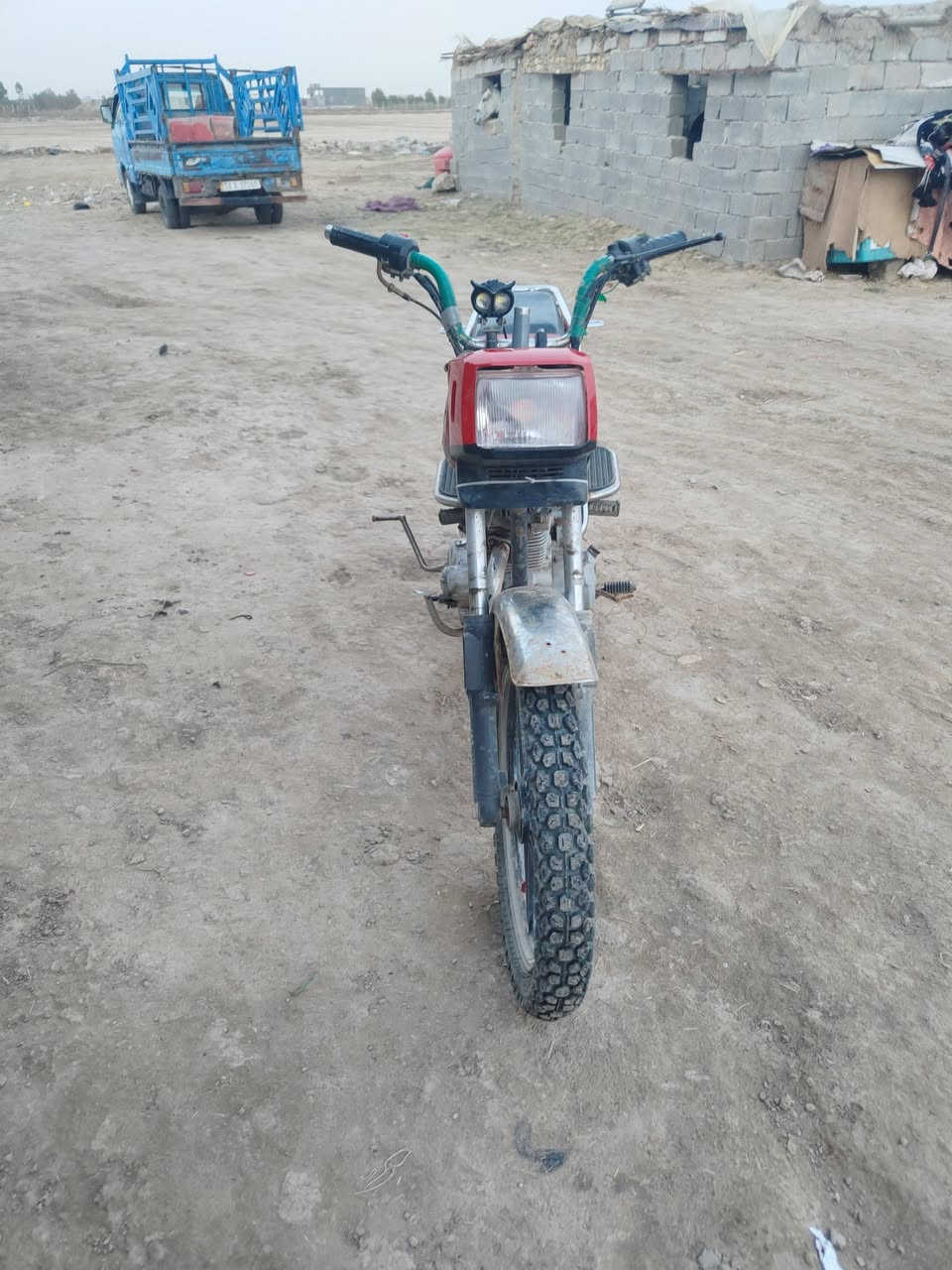 السلام عليكم فيومه للبيع دراجه نضيفه حيل بدون اوراق السعر 275وبيها مجال الشراي ***********
