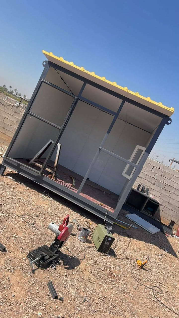 تريد حداد اسطه يسوي كل الموديلات ؟
وصلت عيني 😉
 متجول وصاحب محل للاستفسار اكثر ع الرقم  ***********
