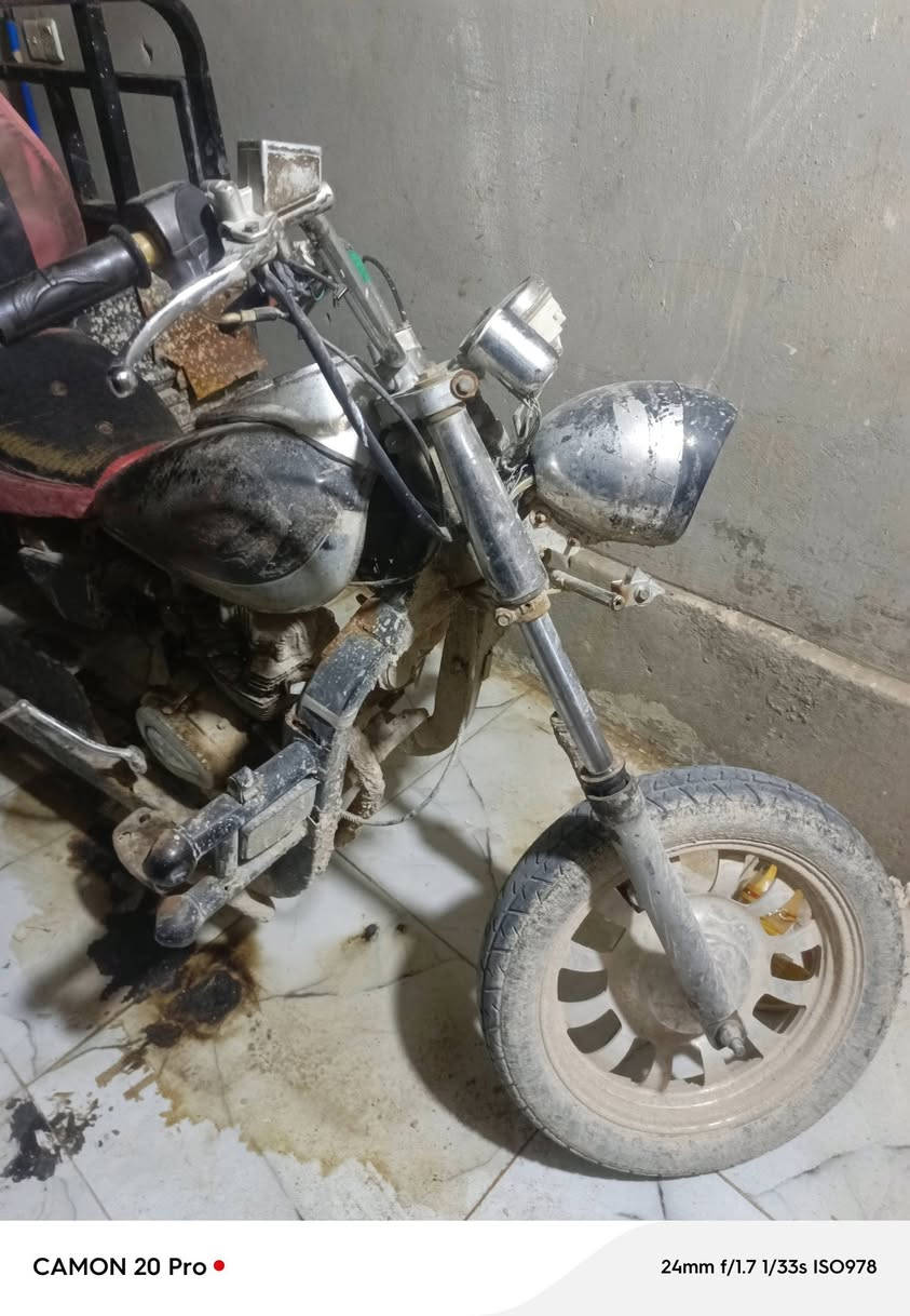 السلام عليكم اخون ستوته للبيع كلك هاي كدامكم تايرات جوبلس وبيه الكير بوكس متفلش بس الي يريده يراسلني وبخدمته كهربائيّاته شغاله واتساب موجود ***********
