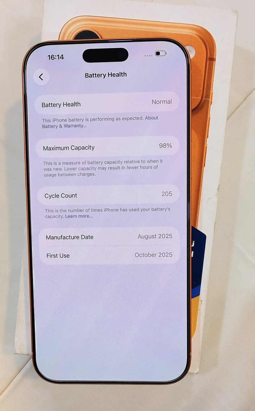 17pro max ماستر
ذاكرة 256 بطارية 98 
سعر 1950


**إذا كنت صاحب هذا الإعلان وتريد حذفه لأي سبب، رجاءا أرسل رسالة إلى الدعم الفني**