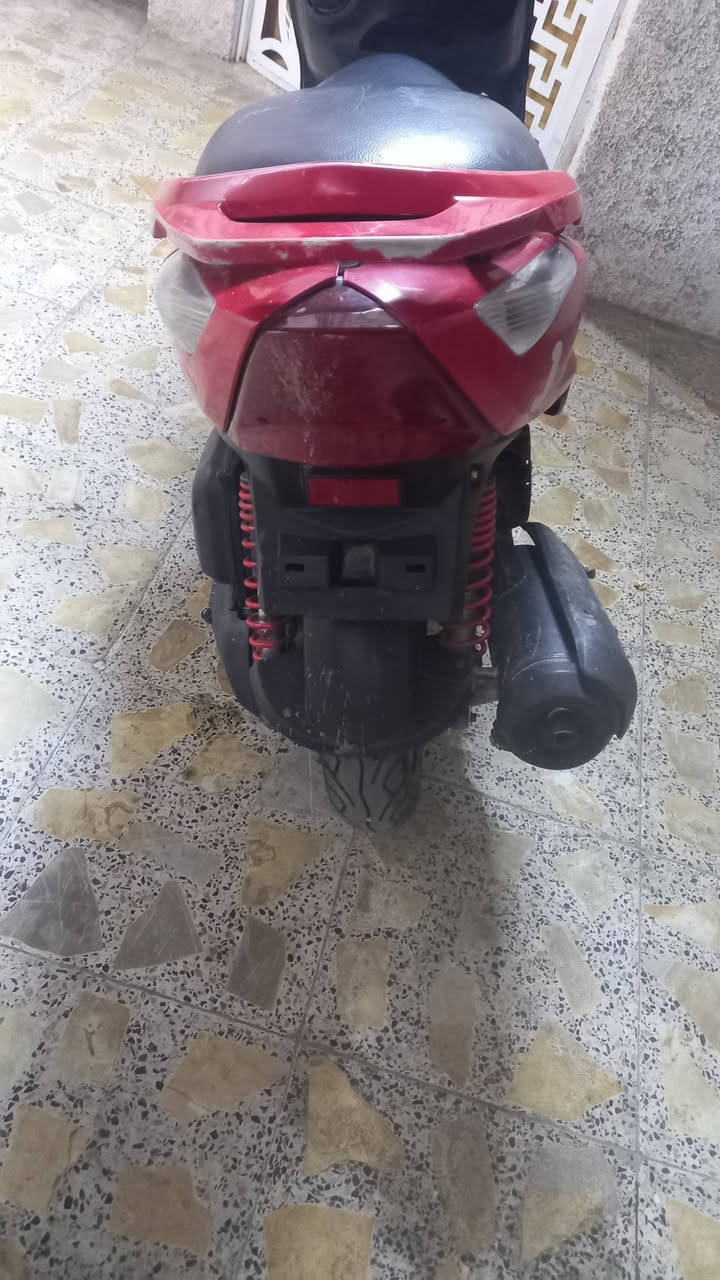 سلام عليكم دراجة ثعلب لبيع  دراجة شغالة نكرة سعر ٣٥٠ مكان مدينة وبيهة مجال لشراي رقم ***********
