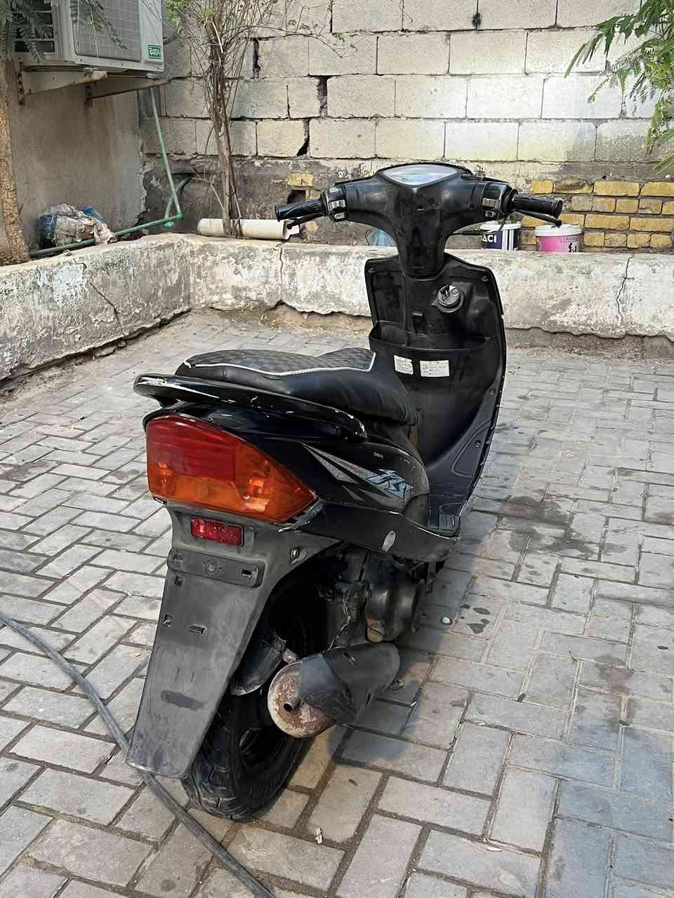 ماكس عدله للبيع مفتوحه مره وحده تجفيت اصلي كلج امامي جديد شلعه ومعدل الدراجه شغاله ومختمه يرادله باتري باتريها ضعيف هندر دكه وحده مكاني الجمهوريه متواجد واتساب ***********
