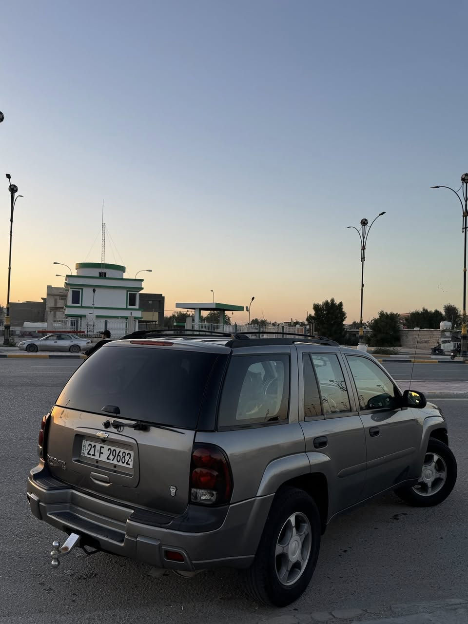 السلام عليكم
بلايزر 2006 كفاله عامه مكينه وكير وكشر
رقم سليمانيه تحويل ثاني يوم ماشيه 171 الف 
جديده ونضيفه كلش 
السعر 117 
اي استفسار 
***********
