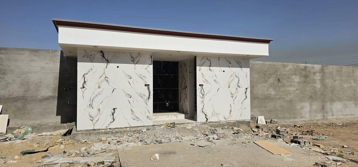 اللبيع نصف دونم مكان كربلاء طريق الجماليه داخل مجمع سفسار رقم ***********
