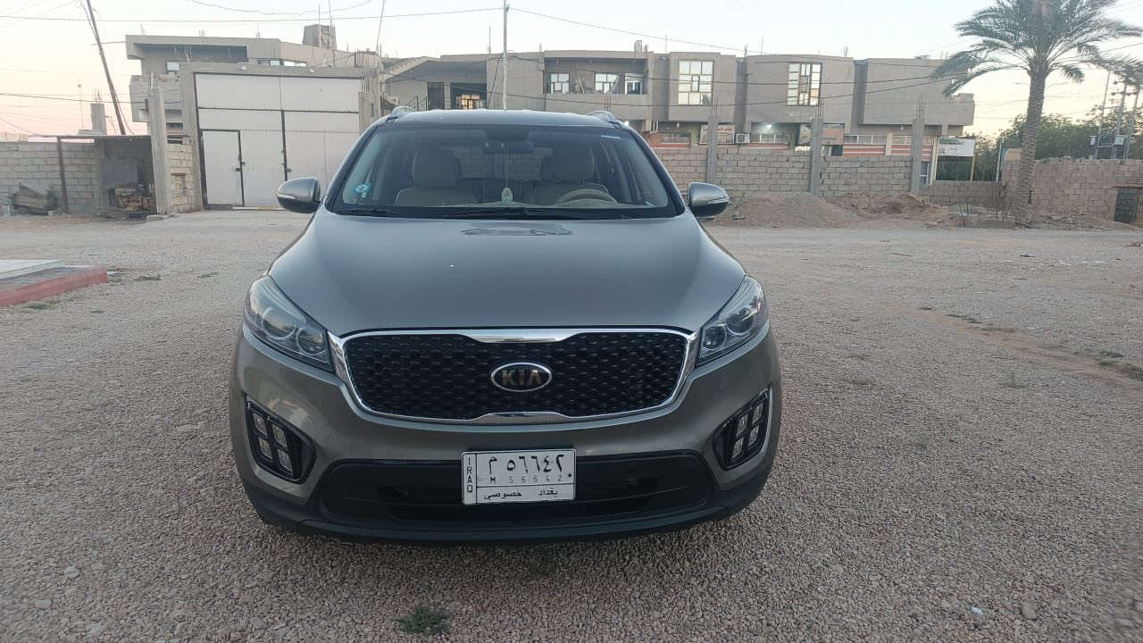 السلام عليكم  للبيع فقط 
كيا سورنتو 2016 وارد امريكي 
بدون صبغ مكفوله كفاله عامه 
رقم بغداد 
حجم المحرك 3600 
تشغيل بصمه 
كامره خلفيه 
7 راكب 
الكشن جلد 
بدون تنته قماره حديد 
السعر 190 الف دولار وبيه مجال اتصل وبيك خير ودلل مكان السياره الانبار / الخالديه  رقم الهاتف ***********
