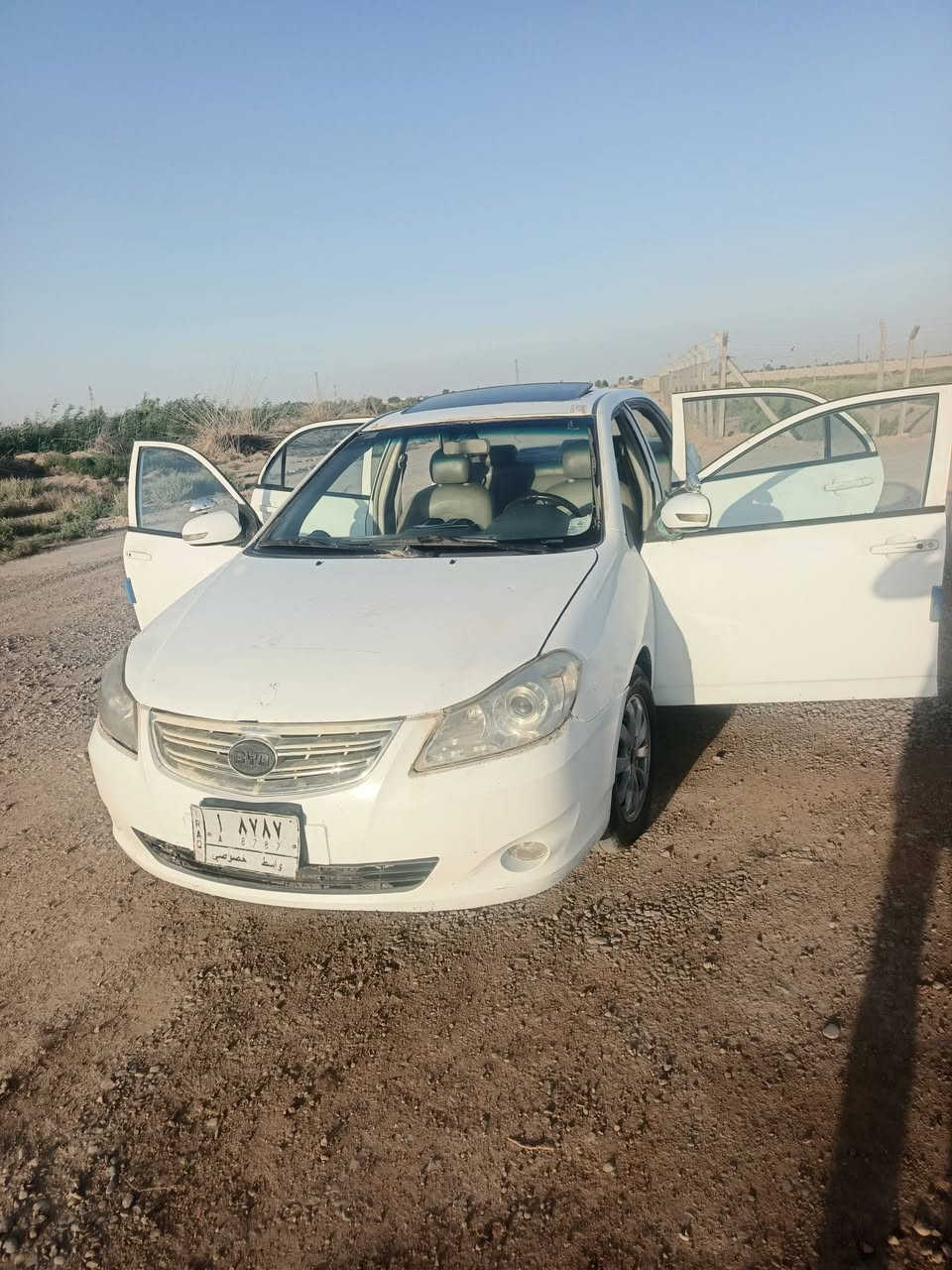 سلام عليكم بي وادي للبيع مكفوله موديل ١٣ عده رشات هلالات  رقم مميز مكان بغداد جسر ديالى الجديد كامره حساس بصمه فول كير اوتو سياره بلاديه سعر ٤٨ وبيهه مجال ***********
