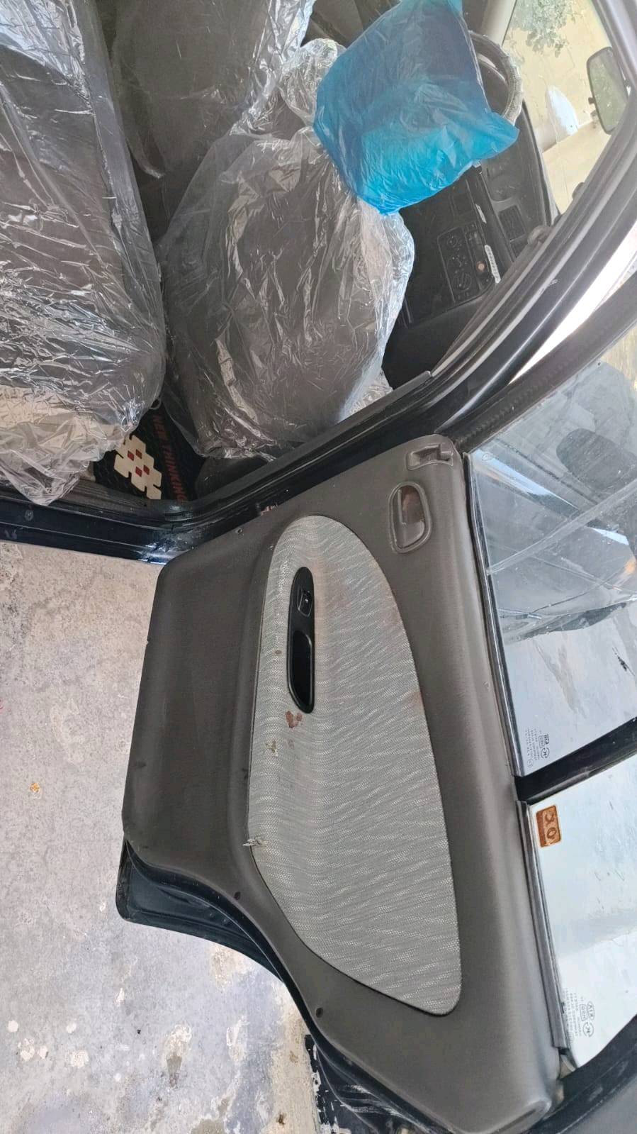 سيفيه موديل 95سنويه ل29 مشروع وطني محرك مفتوح كير عادي محرك شرط لاصرف ولابخار مكينه ناعمه وخير من الله كير كذالك صدر كله جديد مسوي كهربائيات كلهة شغاله طوافه كيج حماوه 4جام يصعد وينزل كله شغال لايت عالي ناصي مكفوله من الخياس والشواصي والفرممات اي عيب مابيهة سعر 28 مكاني الخالص فقط تحويل السياره ***********