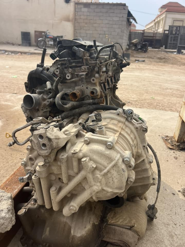 مكينه وكير ١٤٠٠ للبيع 
الكير نقص اويل بم. 
المكينه ما ادري بيها 
كامله هيه وتفرعاتهه 
وعقل ١٤٠٠ اكسنت ٢٠١٦ للبيع 
العماره 
***********
