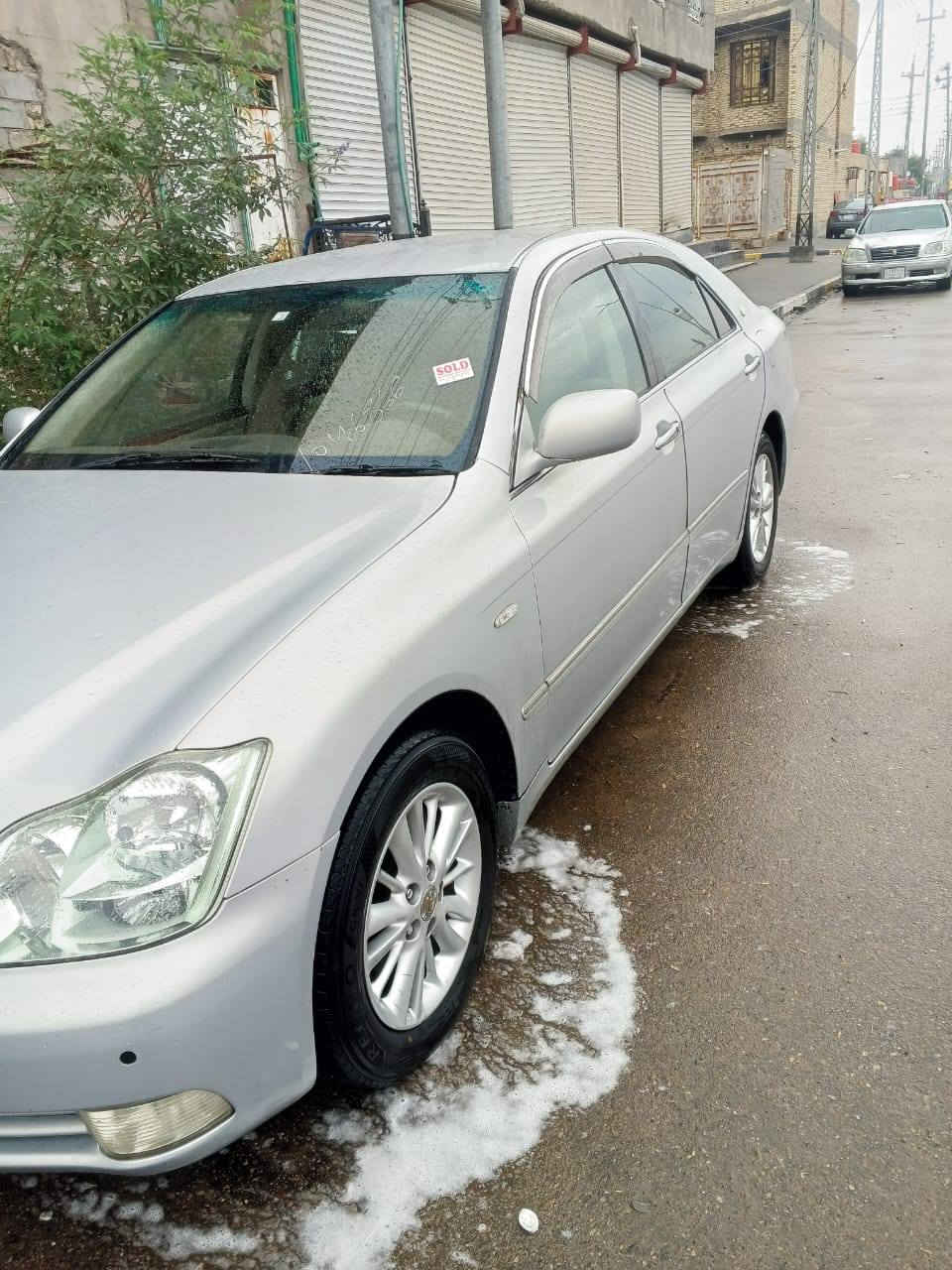 السلام عليكم 
شاهينه دكمتين لون بحري 
السياره دخول جديد جديد بصمه 
كصه جنطه 
شخط ما بيها 
كامله من كلشي 
غرفه جديده 
تخم تاير جديد 
***********
***********
العنوان البصرة 
السعر ٤٢ البصرة, العراق
