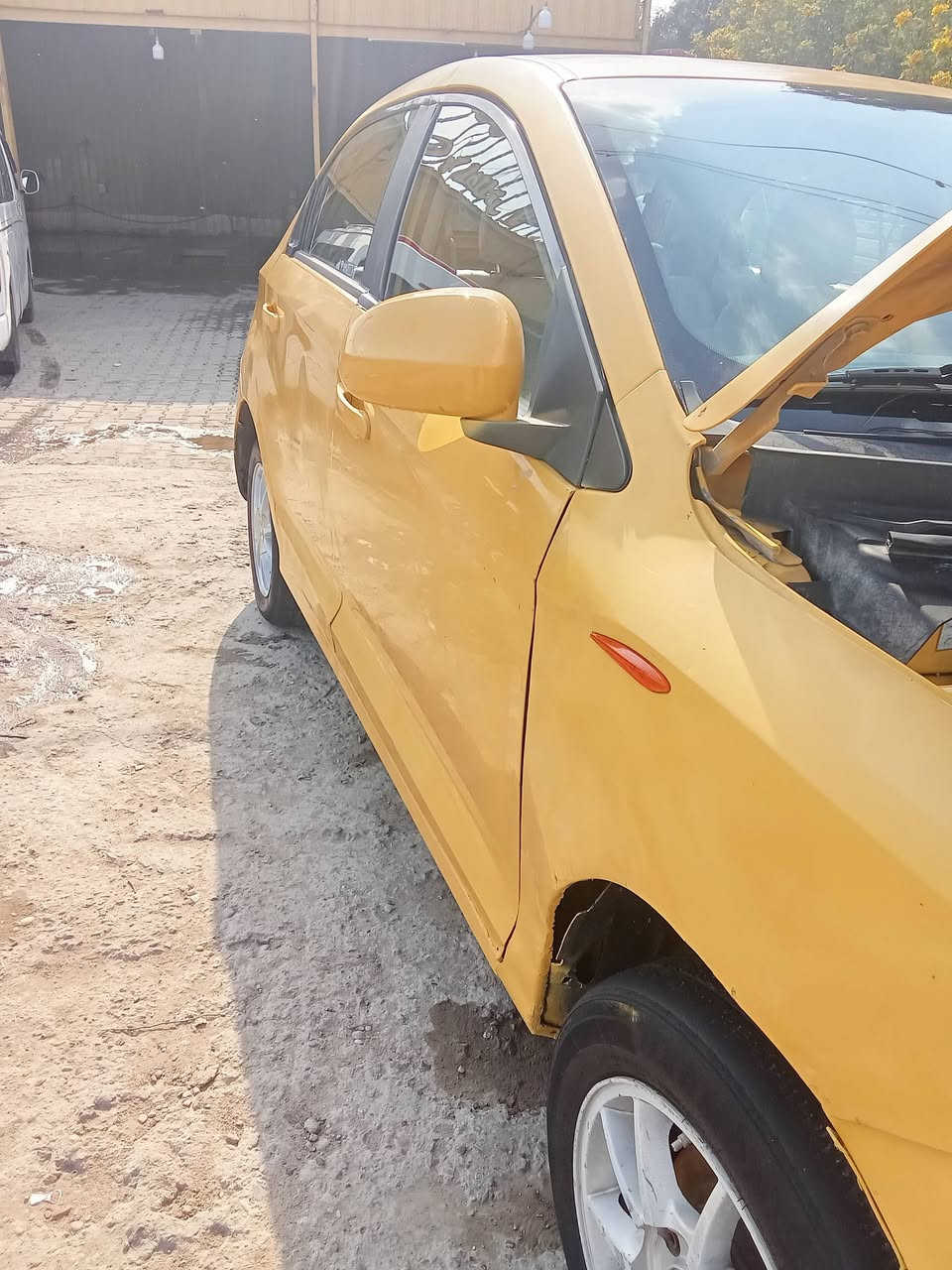 شيري فلاوين 2013كير ومحرك كورلا حديث السعر 27وبيها مجال ***********.     العنوان نجف كوفه
