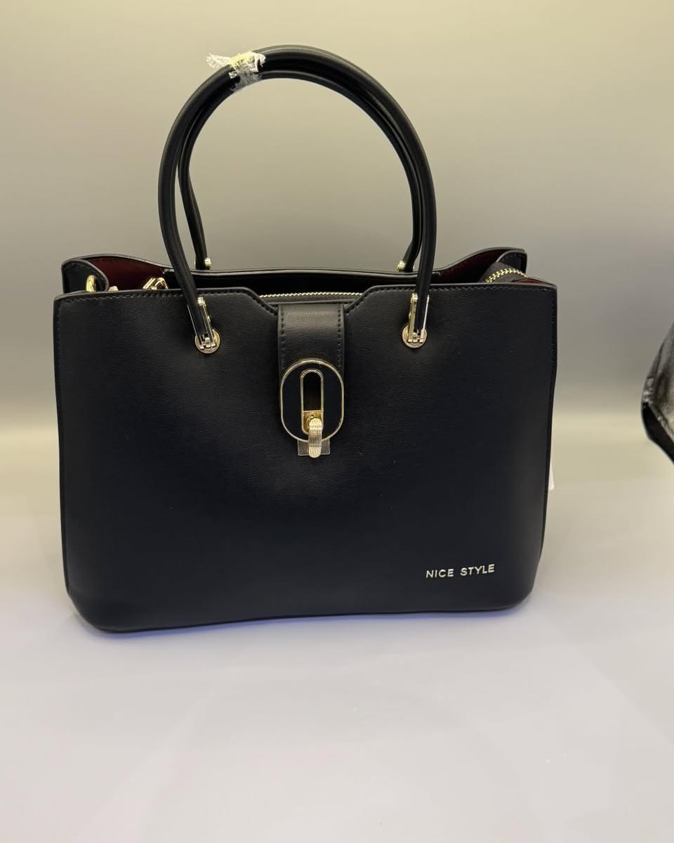 وصول موديلات جديده 
جنطه جلد  
ماركه
 موديل جديد

حجم كبير
متوفره جميع الالوان 
#موجودخدمة توصيل 
#احذية الخلخال  
كربلامول الحارث الطابق الارضي
#تابعونا علئ الانستكرام 
https://www.instagram.com/khelkhal_shoes_1?igshid=OGQ5ZDc2ODk2ZA== #تابعونا😍❤️ #تٌآبًعٌوٌنِآ😍❤


**إذا كنت صاحب هذا الإعلان وتريد حذفه لأي سبب، رجاءا أرسل رسالة إلى الدعم الفني**