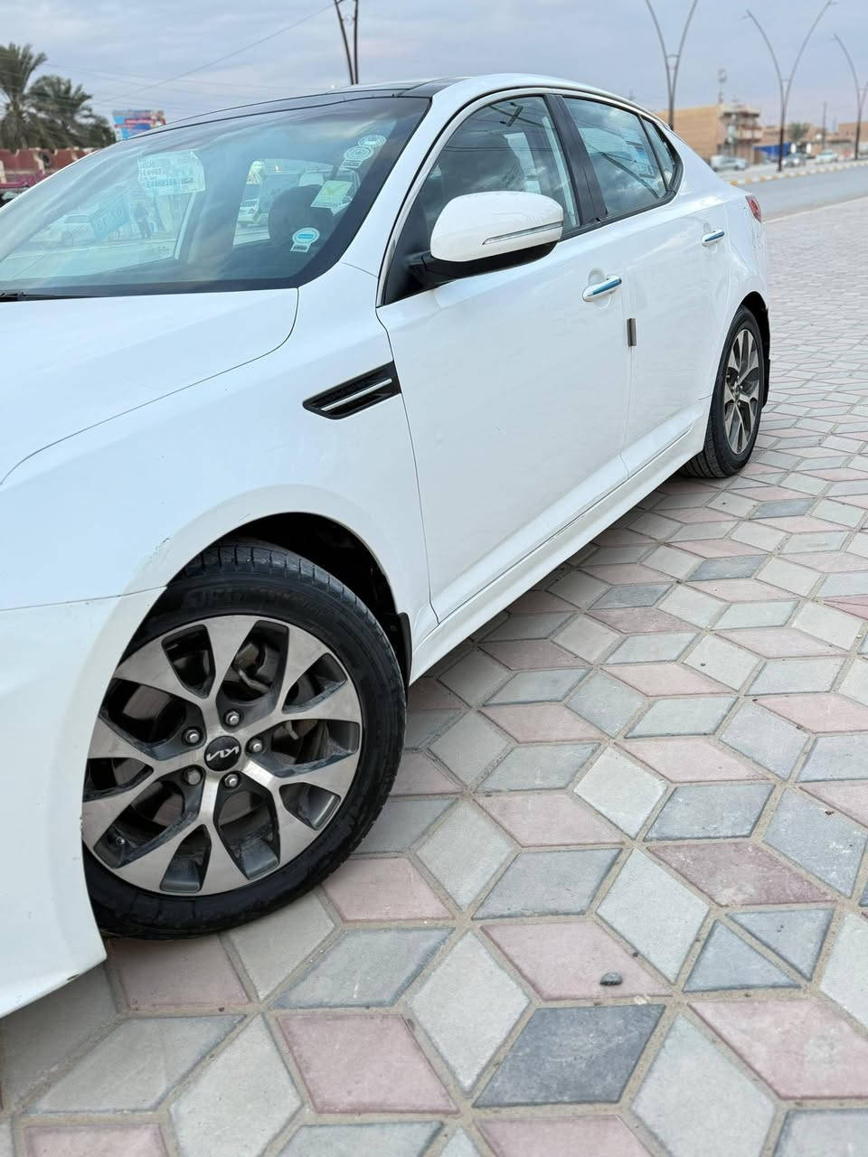 كيا اوبتما
مكلف بالنشر 
وارد خليجي موديل 2013
محرك  دوش 2400 المرغوب
مواصفات 1/1 
بانوراما بصمة كشنات جلد كهربائي
تحكم ستيرن 
ماشية 175 الف كيلو متر
تدفئة و تبريد
تخم تاير جديد صدر كامل 
سيارة ما ناقصها شي مكفولة كفالة عامة 
كير ومحرك شرط  
هزة كاملة 
بيها فقط ربع هلال خلفي صبغ  وبارد بسيط براس البونيد عداها سيارة مكفولة 
رقم اربيل مسجلة بأسمي تحويل مباشر سنوية صالحة لغاية 2028
السعر 137 ورقة قابل للتفاوض 
عنوان تكريت ما متواجد عالفيس رقمي للاستفسار (***********)
