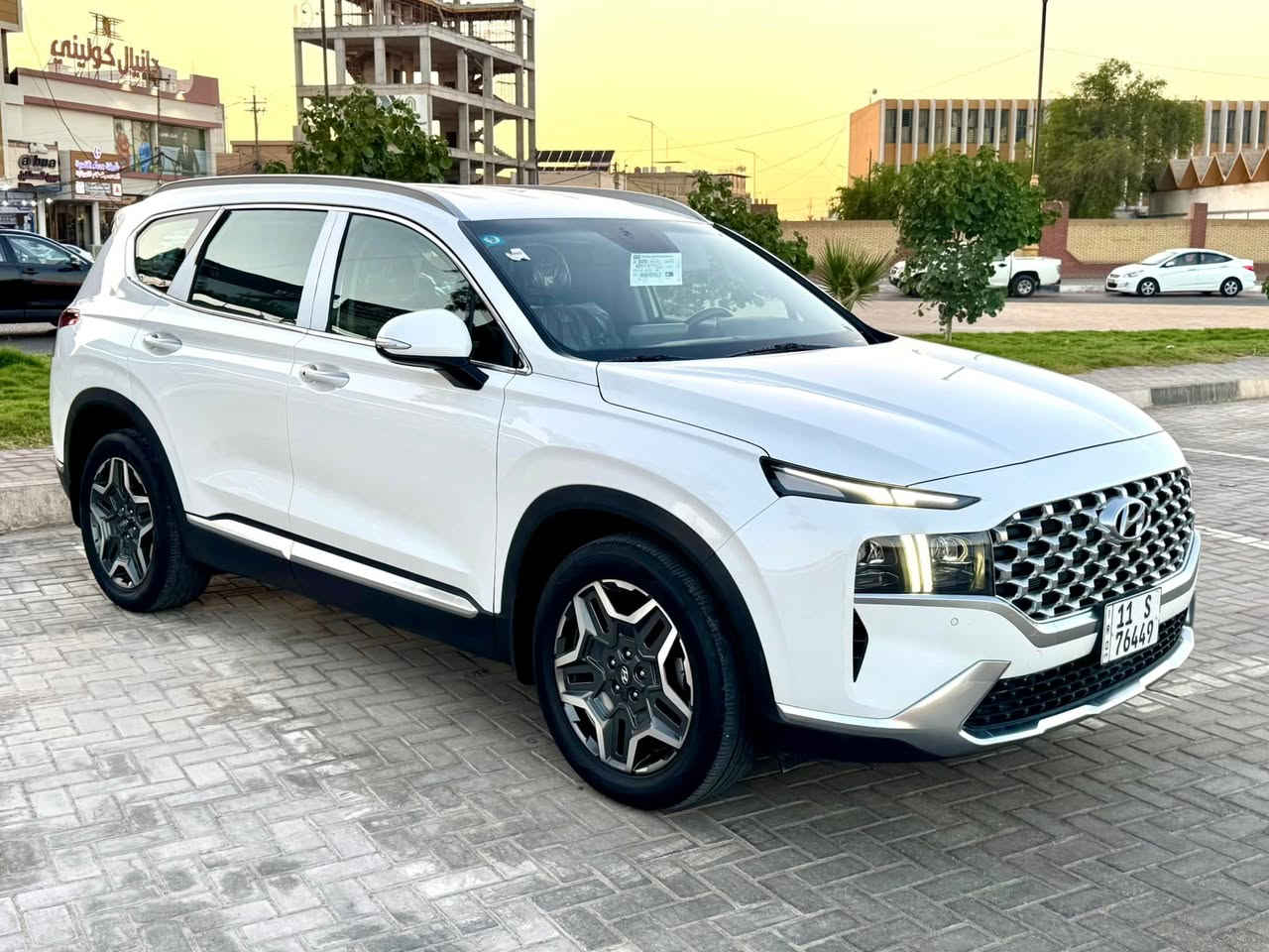 سلام عليكم 
للبيع سنتافي 2023 خليجي سياره بوضع الشركه مكفوله كفاله عامه من الصبغ والبارد ماشيه ٧٤ الاف 
فول موصفات 1/1 عد البانوراما  vip
مكينه 6 سلندر 3.5 ♻️
7 راكب 3 قطع تبريد صندوك كهرباء✔️
رقم بغداد الدولي بأسمي 
لسعر 228 قفل 
لاتصال *********** مكان السياره كربلاء
