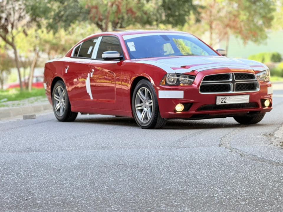 السلام عليكم 
بيع او مراوسه
جارجر لون احمر مميز
موديل 2013 
رقم اربيل 
هزه وسنويه جدد وباسمي السيارة 
السياره كفاله عامه كلين تايتل
                 ꧁مواصفات꧂
كير طياره
1/1
شاشه جبيره
بصمه+تشغيل عن بعد
كاميرا 
كشنات جلد احمر 
كشن كهرباء مساج
كشن تدفائه 
ويل 18 خليجي 
ماشيه100 الف حقيقي
مكينه3600 مامفتوحه
مكينه جديد شادها للسياره
                    ꧁ملاحظه꧂
السياره كلش جديده وع وضع الشركه حتى الحداديه 
شرط مكينه وحداديه وكير واكسل وتبريد 
السياره مابيه اي نقص 
لاداخله استعراضات ولا مشتغله بخط 
مكفوله من التبديل والصبغ والرصعات 
                   ꧁ملاحظه꧂
بيه مكانين تعديل بارد كلش صغار 
مرفق بيها سونار شوف السونار واتصل 
مكان السياره كركوك
للاستفسار الاتصال ع الرقم
***********
