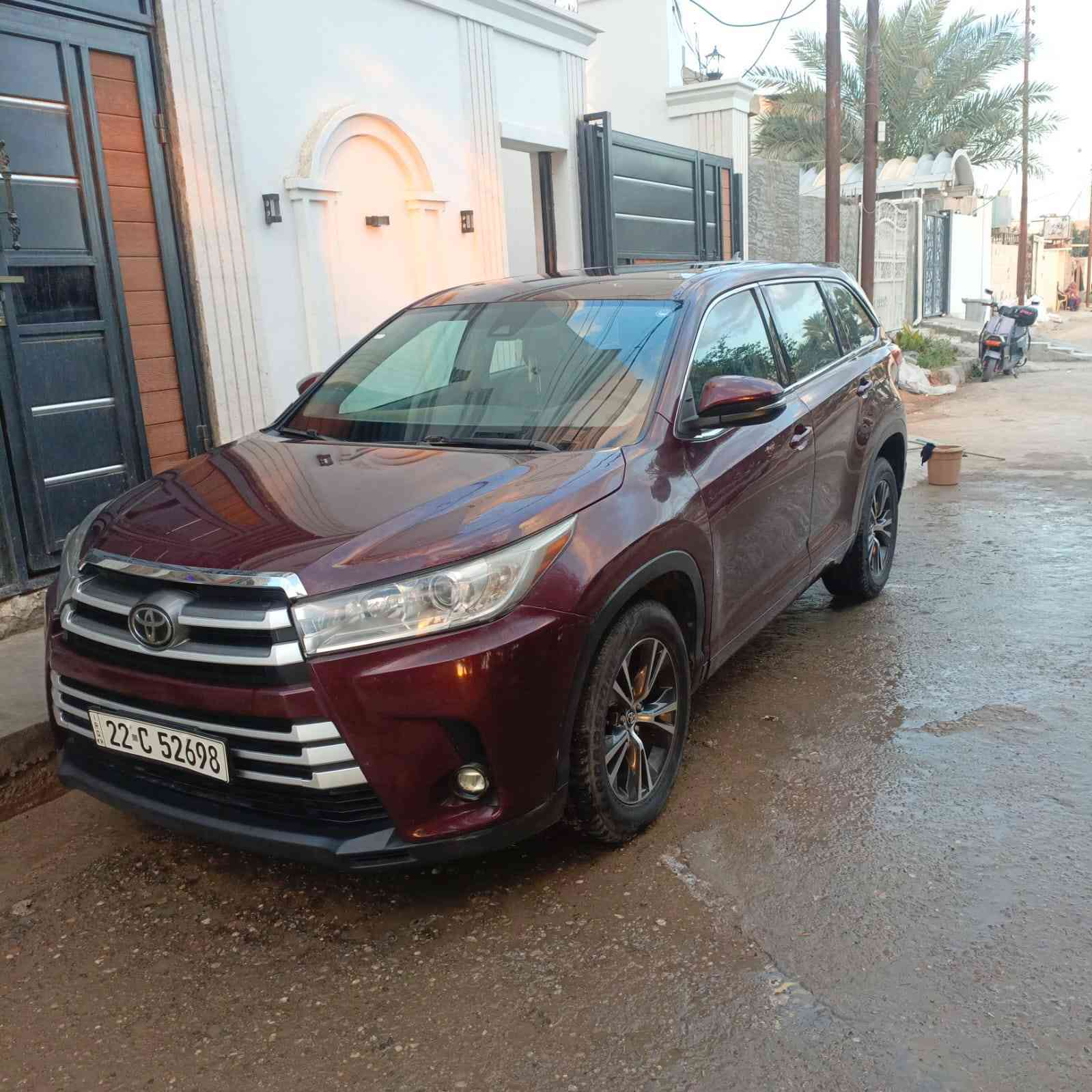 هايلندر موديل ٢٠١٨ نضيفه جدا مال بيت
رقم اربيل والهزه بعدها مو خلصانه والسياره بأسمي شخصيا
صوره الحادث موجوده بالمنشور بس الدعاميه وشويه من الجاملغ 
السياره كلشي بيها على وضع الشركه 
والسونار هم موجود 
للاستفسار ***********
 ***********
السعر ٢٣٠ وبيها مجال
