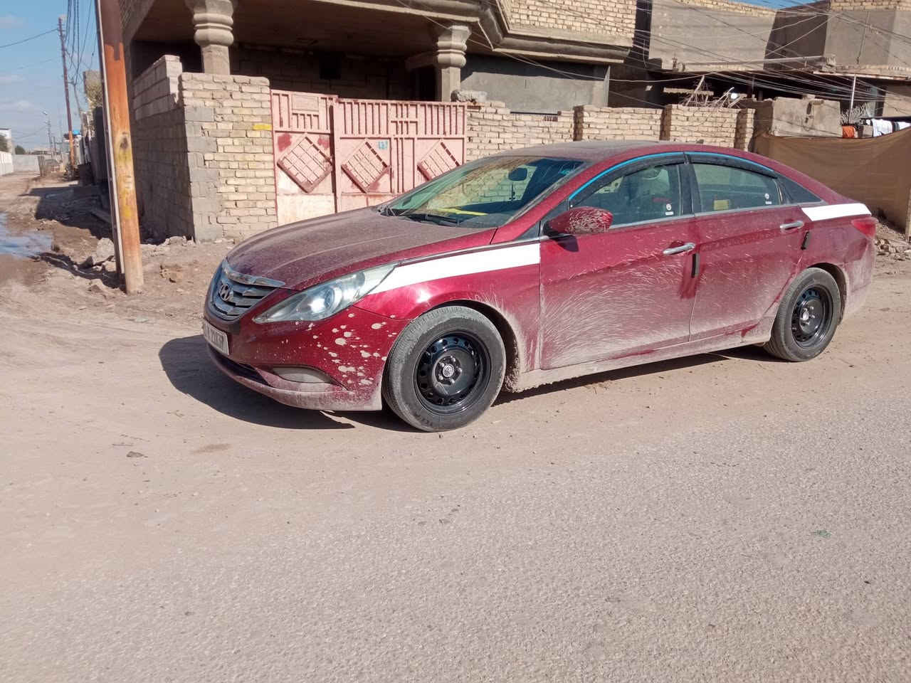 السلام عليكم
سوناته 12 بصمه فتحه كشنات كهرابائيه السياره بيه طخه من كدام بس مامليوح الشواصي ومصبوغه عام السعر 78 وبيه مجال قليل المكان حله 
الرقم***********
