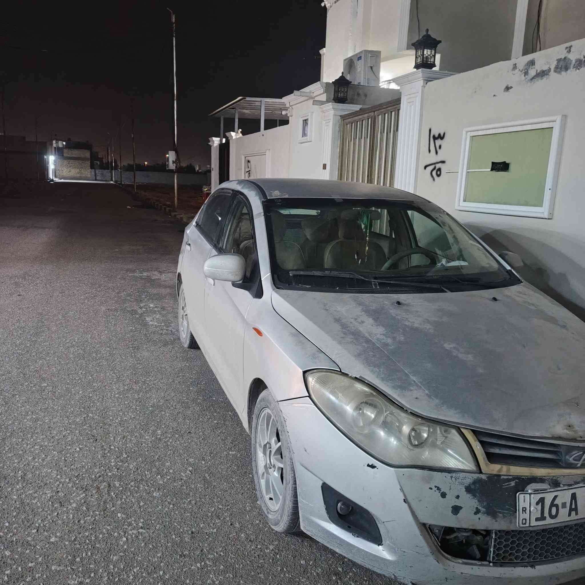 السلام عليكم فلاوين ١٣ كفاله عامه بيها مكانات تصليح بسيطة رقم نكليزي بسمي قادسية كير ومحرك مشروطات تبريد ثلج  حدادية تخم تاير باتري  عوزها نواقص بسيطة كلش مكانها نجف سنوية لل٢٨ السعر ٣٢وبيها مجال بسيط كلش ***********
