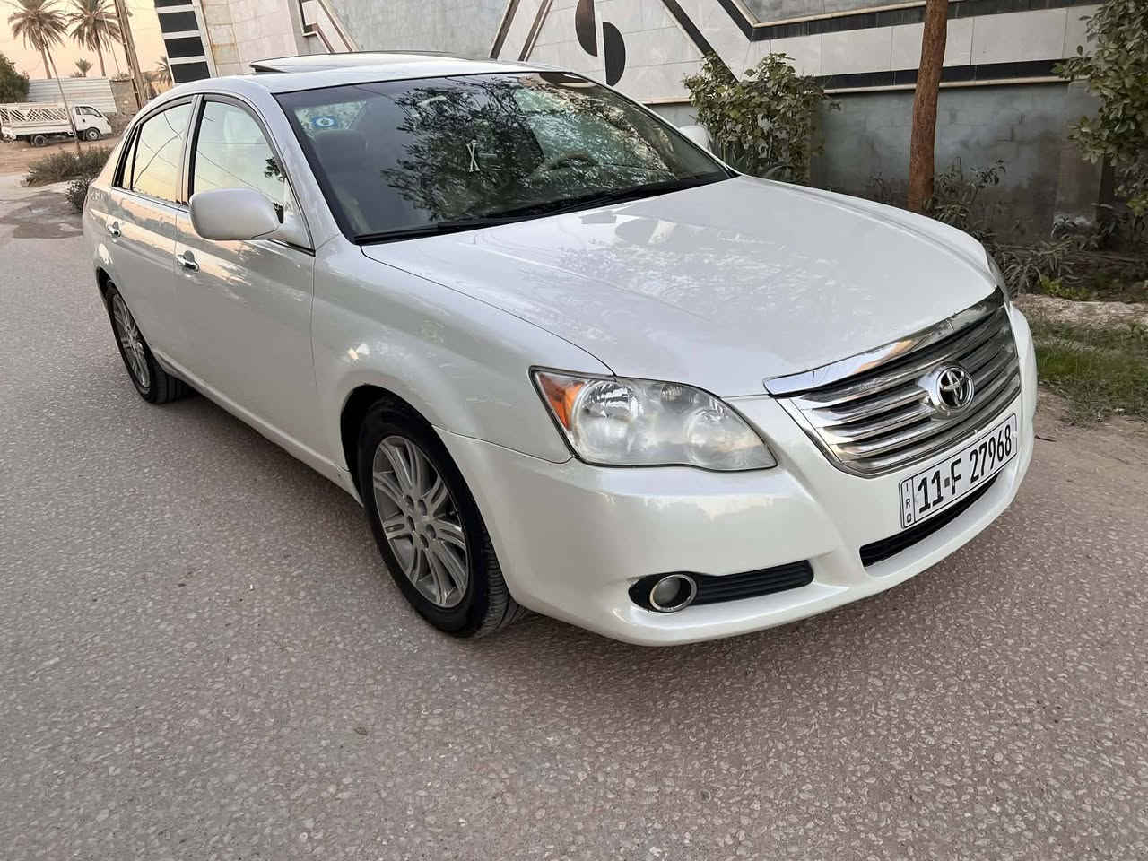 من رخصة الادمن المحترم
تويوتا أفلون 2009 بدون صبغ فول مواصفات 1/1 Limited رقم بغداد بأسمي مكينة گير صدر تخم تاير السيارة جاهزة ونظيفة جداً 
السعر 140 
للاستفسار ***********
