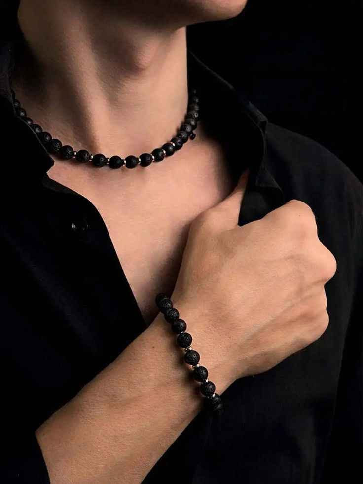 ✨ حابّ تتميز بمنتجاتك وتظهرها بصورة تخطف الأنظار؟ ✨

لكل أصحاب محلات وصناع المجوهرات، نقدّم لكم الحل الأمثل لإبراز فخامة وجودة بضاعتكم من خلال خدمة تصميم وإخراج المجوهرات الاحترافية. نوفر لكم تصاميم فاخرة تحافظ على كل تفاصيل المنتج بعناية فائقة لتظهر للزبون بأبهى صورة!

---
 💎 الخدمات المتاحة:

* مجوهرات رجالية ونسائية: (خواتم، قلائد، أساور، أقراط، وساعات).
* كافة أنواع المعادن: محاكاة دقيقة جداً لمعادن الذهب والفضة بكافة عياراتها وألوانها.
* دقة متناهية: تصاميم احترافية تبرز تفاصيل الأحجار الكريمة، النقوش، واللمعان بشكل واقعي ومبهر.

---

 💰 الأسعار والعروض الحصرية:

* 🖼️ سعر الصورة الواحدة: 1500 دينار عراقي فقط.
* 🔥 العرض الخاص: 4 صور بسعر 5000 دينار عراقي.
* 💼 الاشتراك الشهري للمتاجر (الأكثر توفيراً): 4 صور يومياً طوال الشهر بسعر 125000 دينار عراقي فقط!
الدفع يكون عملية تسليم الصورة و موافقتك عليها 
---

 📝 كيف تبدأ؟ (طريقة الطلب):

كل ما عليك فعله هو إرسال صور واضحة للمنتج الخاص بك من أكثر من زاوية، وسنقوم بتحويلها إلى لوحة فنية احترافية.

* يمكنك اختيار أي تصميم أو قالب يعجبك من الصور المرفقة في هذا المنشور، أو تصفح المزيد عبر حساباتنا.

> 📸 ملاحظة: الصور المرفقة في هذا المنشور هي جزء من أعمالنا وتنفيذنا الفعلي.

---

 📞 للتواصل والطلب الفوري:

* 🔹 حساب التليجرام: H11IQ
* 🟢 الواتساب الفوري: ***********
💳 الدفع من خلال الماستر فقط 
أظهر قيمة منتجك الحقيقية.. واجعل زبائنك يثقون باختيارك! 🚀 كربلاء, العراق
