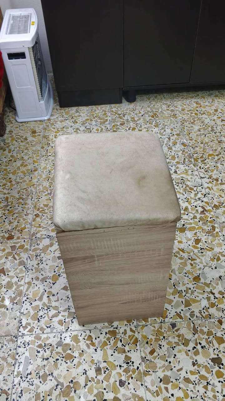 السلام عليكم غرفه للبيع سبع قطع أريدها بسعرها500وبيهامجال بسيط ممستعمله الله شاهد ***********
