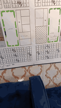 قطعه تجاريه شارع 40 العرضي السنتر مال الحي القطعه مساحتها 350 متر القط...