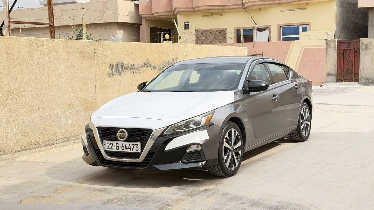 سلام عليكم
للبيع 
نيسان التيما 
موديل 2019
مواصفات SR
جلد 
شاشه 
تحكم ستيرن 
رادارات 
تشغيل عن بعد 
ويل كب 
صور السونر و الضرر بل منشور 
ايرباكات سليمه 

تخم تايرات جديد 
صدر امامي خلفي جيد 
سعر 118 وبي مجال 
مكان السيارة دياله خانقين 
***********
