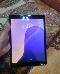 آيباد ٩ • ٦٤ • شاشة مبدلة