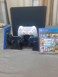 بلي4سلم ممفتوح برغي منه ملحقاته 3جوستك شغالات كلهن ومبرد واقراص 2.GTA ...