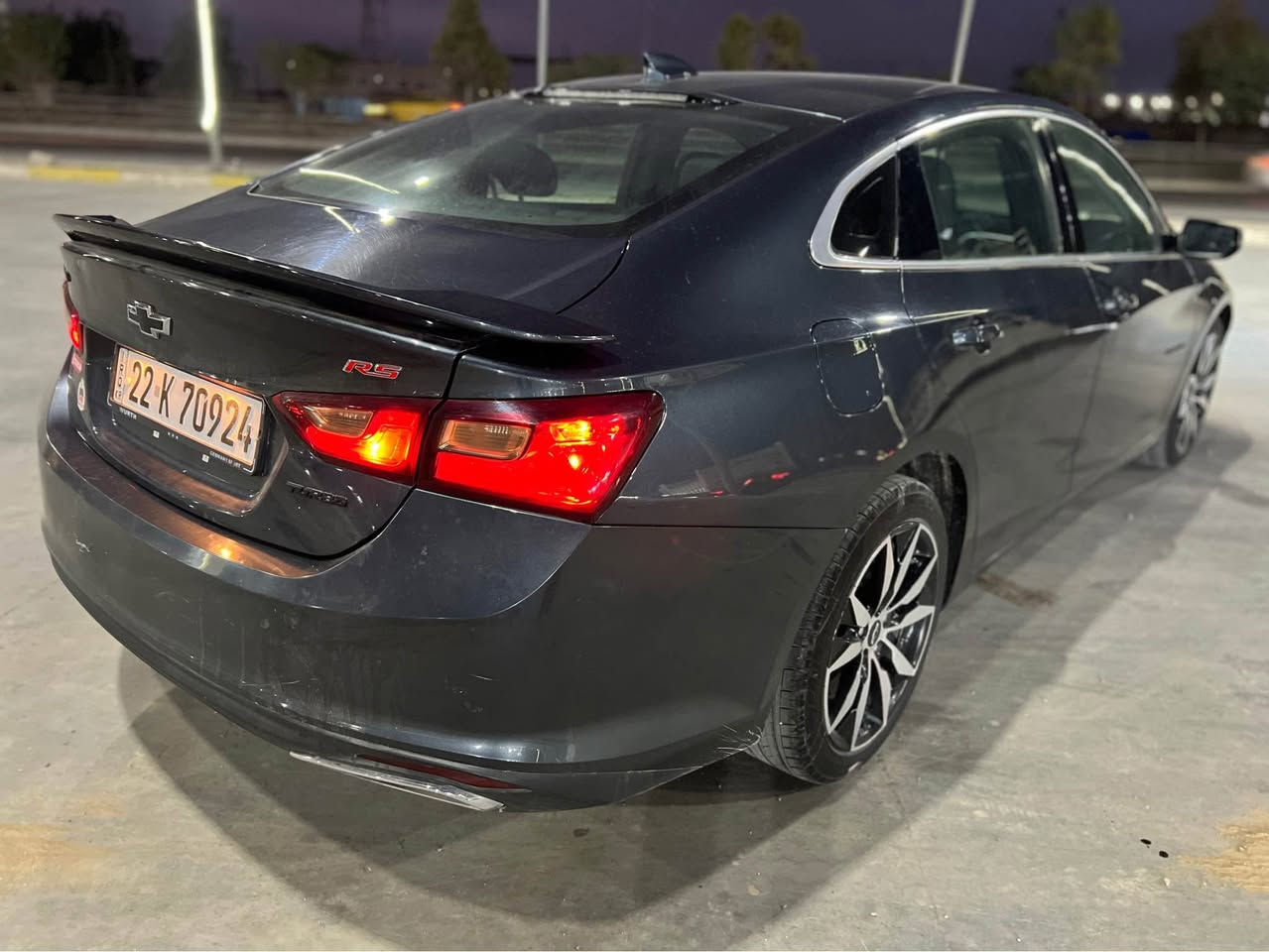 مالیبۆ 2021
مواسەفات RS
یەک بست بۆیاخی هەیە 
لەچاملغی پێشی
مەکینەی نەکراوەتەوە بەشەرت
بیلاد مواسەفاتی RS
سەنەویتازە 
تایەی تازە
شاشە گەورە
سعری 112$
***********
*********** شمشمل, السليمانية
