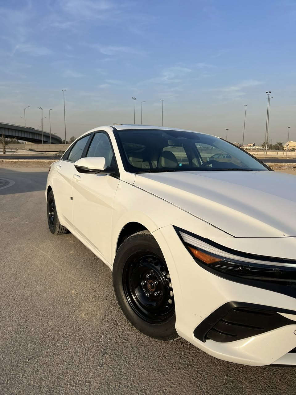 السلام عليكم
النترا هايبرد 24  لمتدد 
سياره جاهزه 
مواصفات لهايبرد معروفه ميحتاج اذكرهن 
لون ابيض صدفي 
حادثهه لحوض لخلفي قبق جنطه مبدل وجاملغ ايسر حار وايمن بارد وبنيد تبديل وصور موجوده بـ منشور 

ماشيه  42 km
سعرهه 152 بيه مجال بسيط
رقمي/ ***********
