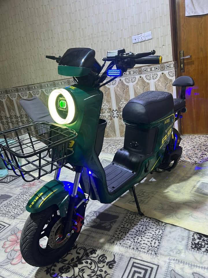 دراجة شحن ￼ار9 مديل 2026 سويشين وبصمه وكرتين جديده  سعر 500 وبيها مجال عنوان البصرة المعقل ***********
