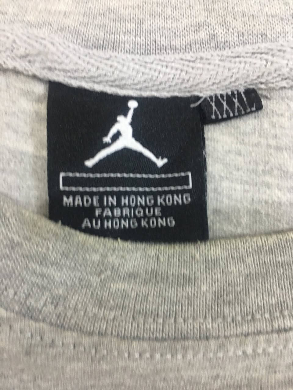 ماركه عالميه 
من جوردن 
تيشرت اصلي 
خامه قطن ليكره
نظافه ميه بلميه 
قياس 2XX
العنوان بغداد الجديده 
للحجز على الخاص واتساب ***********
يتوفر توصيل من شمال الي جنوب العراق ￼
