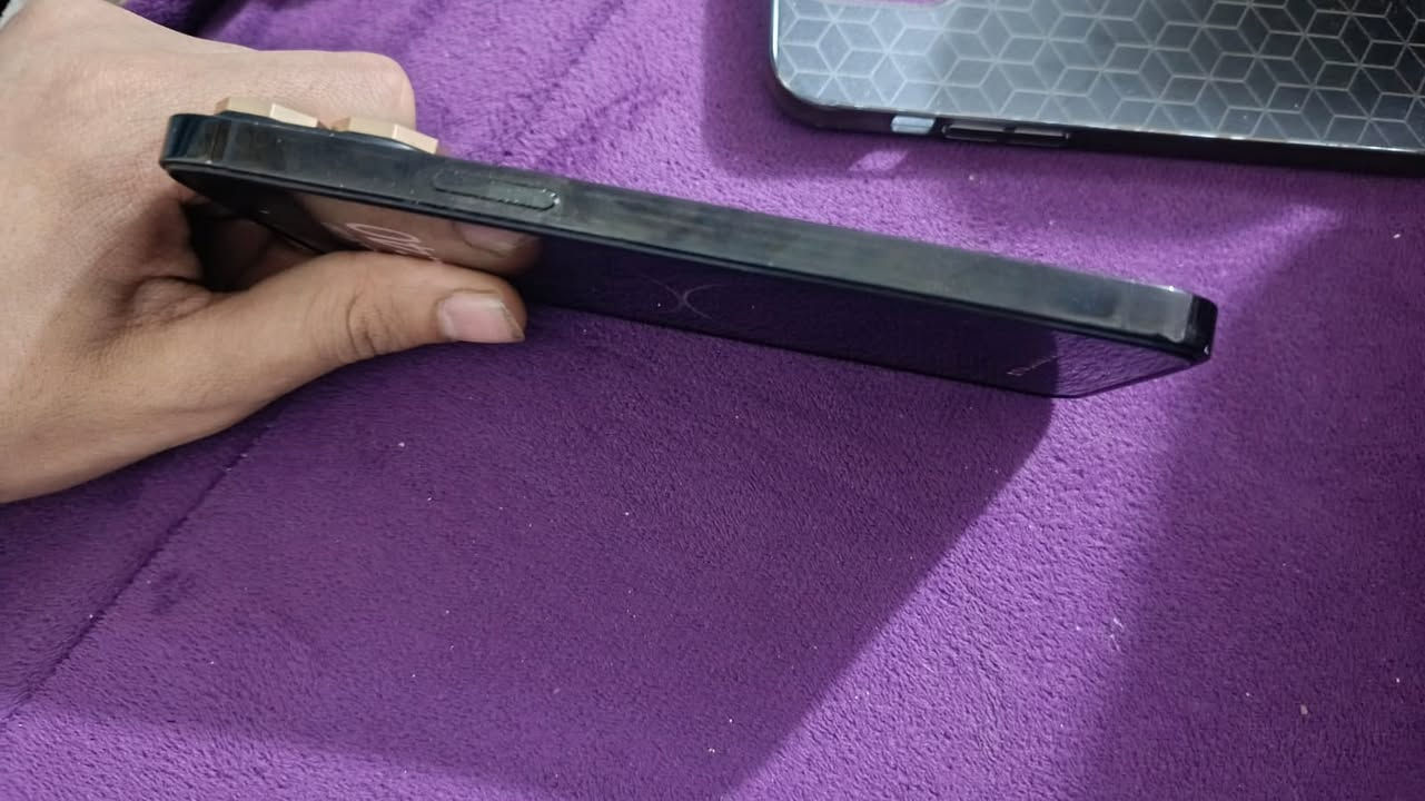 آيفون 14 برو ماكس نضافه /100
بطاريه 84
ذاكره 256
ستخدام شهر 
كارتون موجود 
***********
