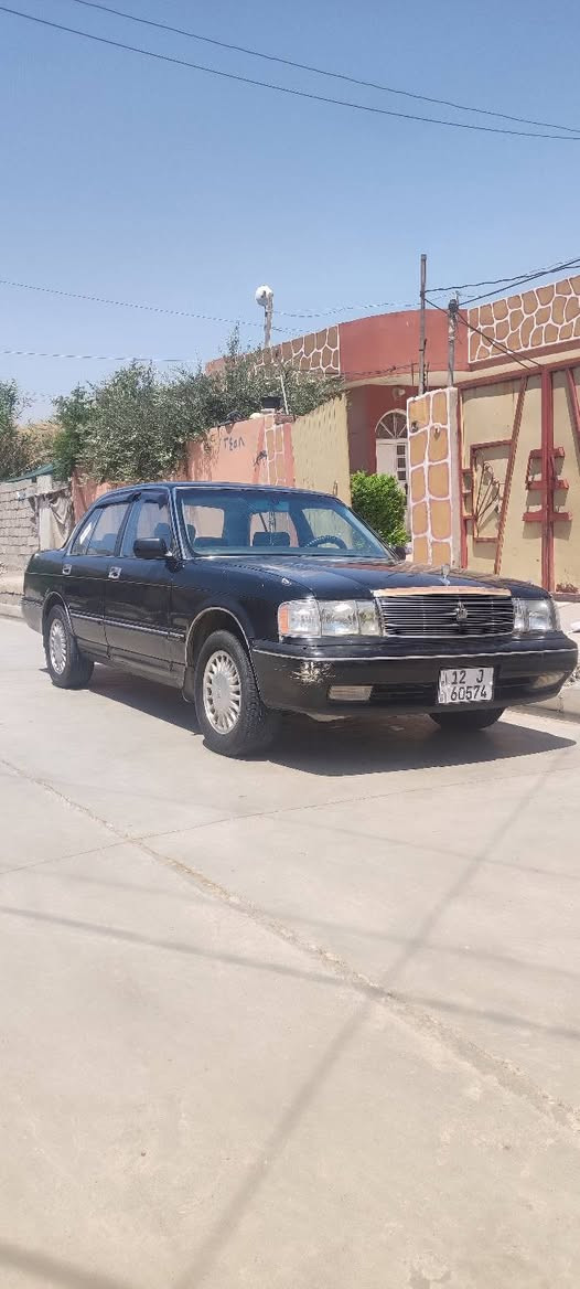 السلام عليكم ارنب موديل 1993 رقم نينوى مسطره سياره جديده قطره صبغ السعر 70 مكاني الموصل   ***********
